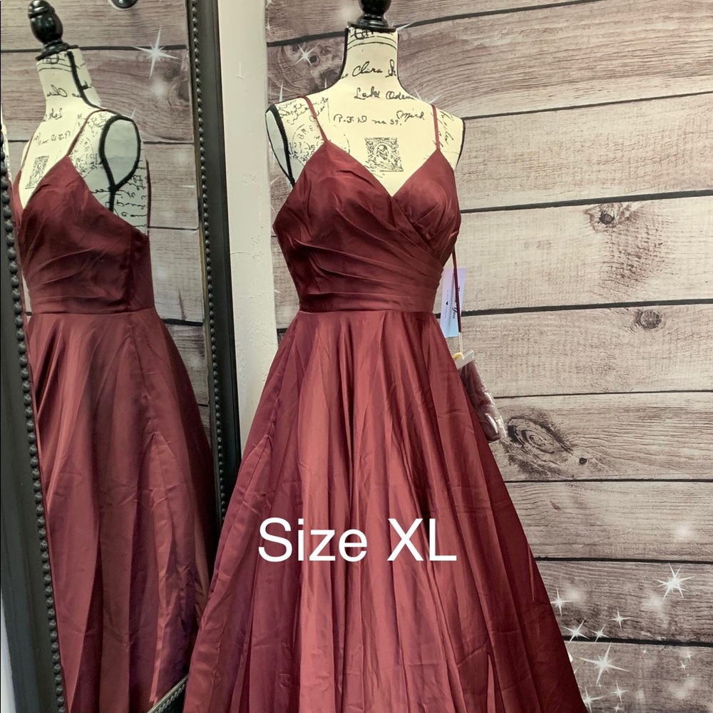 Dancing Queen prom formal dress with pockets!